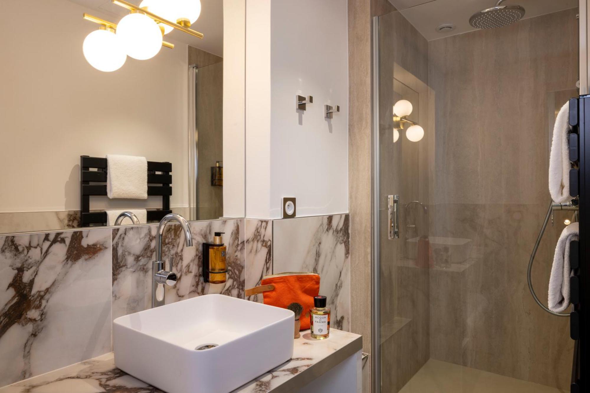 Yuna Saint-Honore - Serviced Apartments Parijs Kamer foto